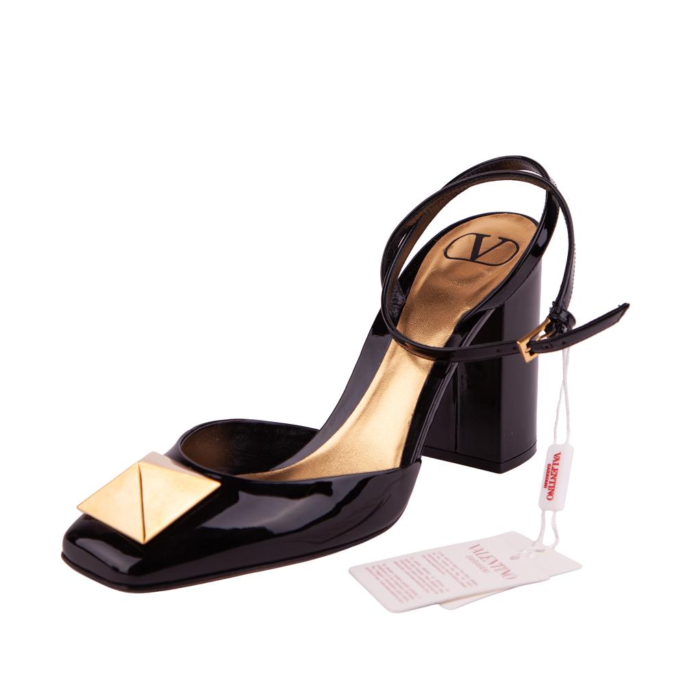 Valentino Size 40 Black Pumps