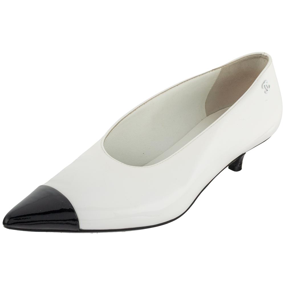 Chanel Size 38 White Patent Pointy Heels