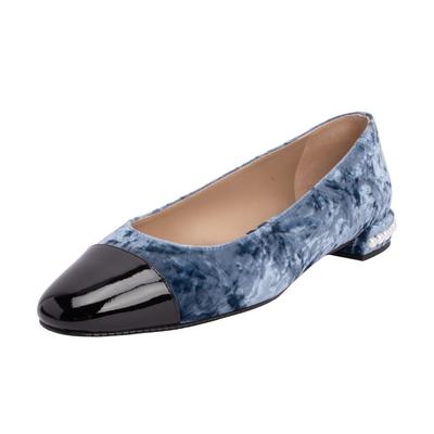 Stuart Weitzman Size 8.5 Blue Velvet Shoes