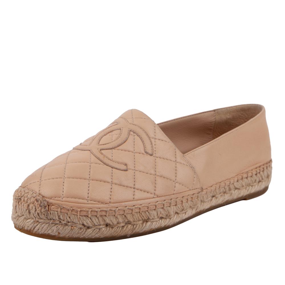 Chanel Size 39 Tan Leather Flats
