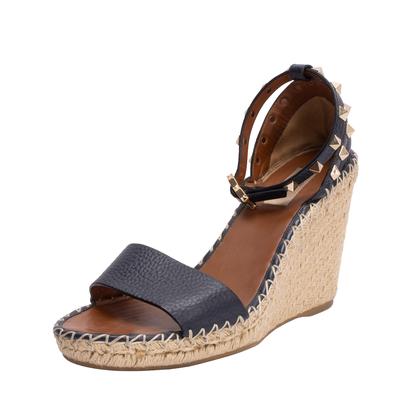 Valentino Size 39 Navy Wedges