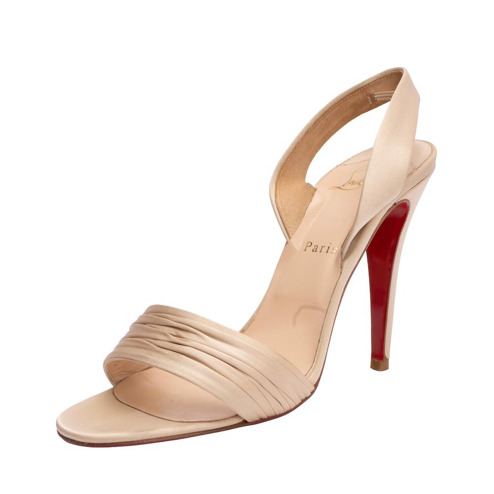 Christian Louboutin Size 40 Cream Heels