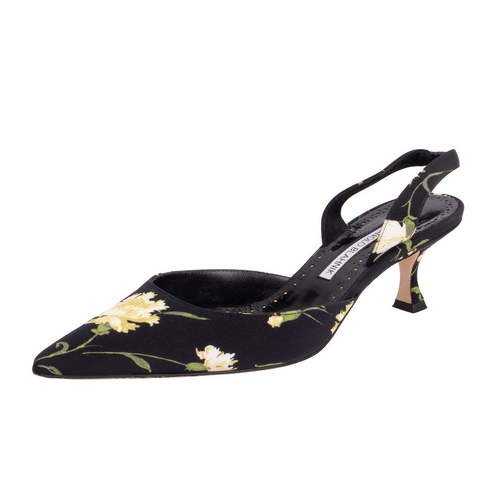 Manolo Blahnik Size 38.5, Black Heels