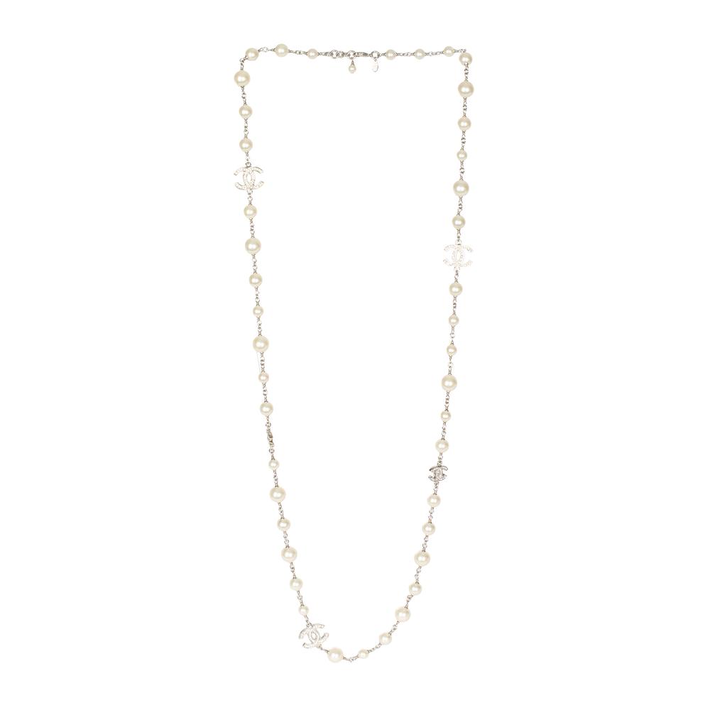 Chanel 11 ’ Cc Pearl Station Necklace