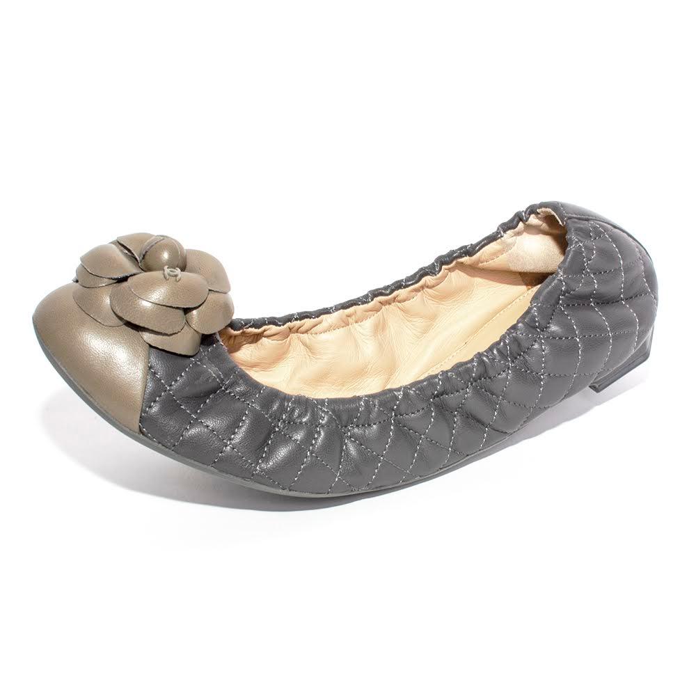  Chanel Size 38.5 Grey Quilted Ballet Flats