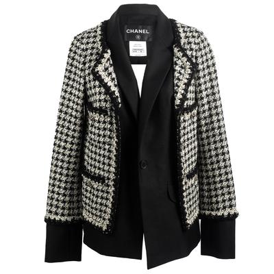 Chanel Size 40 Tweed Black & White Jacket
