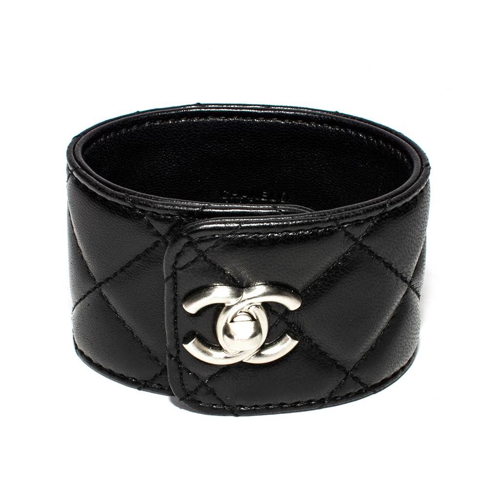  Chanel Black Quilted Leather Cc Turnlock Bracelet