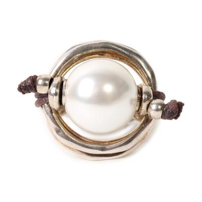 Uno De 50 Size 8 Pearl Of Wisdom Ring