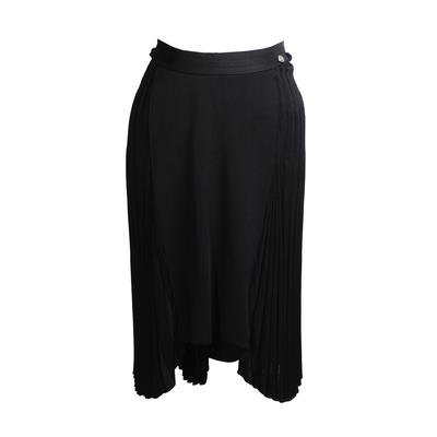 Chanel Size 40 Pleated Skirt