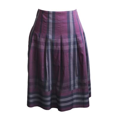 Burberry Size Medium Purple Plaid Skirt 