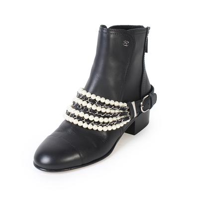 Chanel Size 39 2018 Interlocking CC Boots