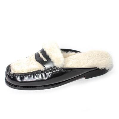 Weejuns Size 8 Black Sherpa Sandals