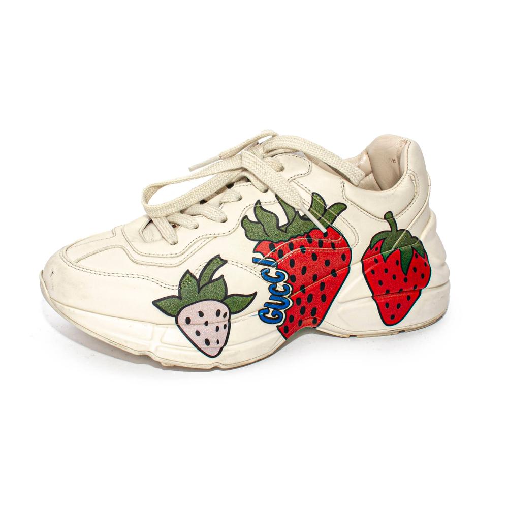  Gucci Size 35 Tan Strawberry Sneakers