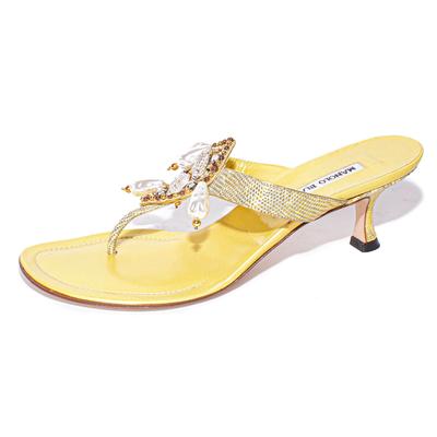 Manolo Blahnik Size 38.5 Yellow Thong Kitten Heels