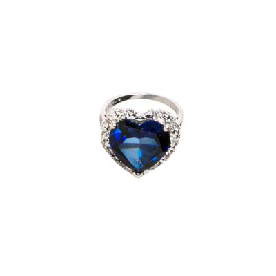 14K White Gold Size 6.5 Sapphire Heart Ring