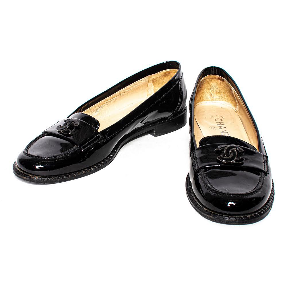 My Sister's Closet  Chanel Chanel Size 39 Black Shiny Calfskin Loafers